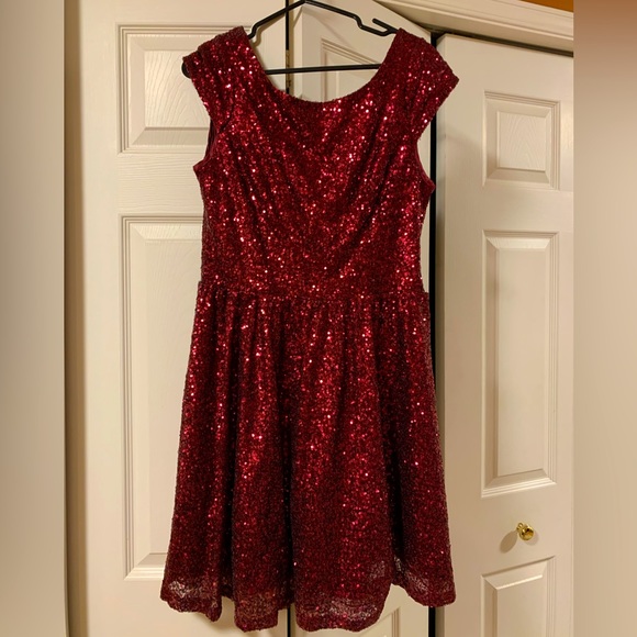Red sequence dress - Picture 1 of 2